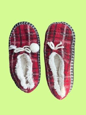 Cozy Red Plaid Fleece-Lined Slipper Shoes